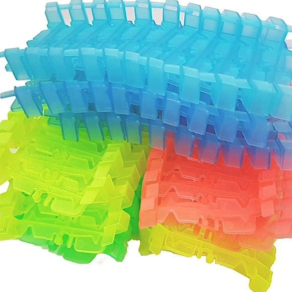 Magic Tracks Glow In The Dark Magical Neon Glow Twister Track Pieces Toy Set - Picture 8 of 8